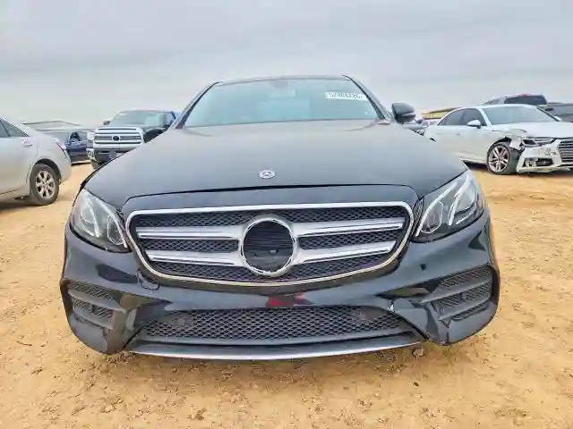 WDDZF4JB0JA374140 2018 MERCEDES-BENZ E-CLASS-4