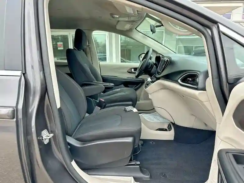 2C4RC1CGXNR105042 2022 CHRYSLER MINIVAN-4