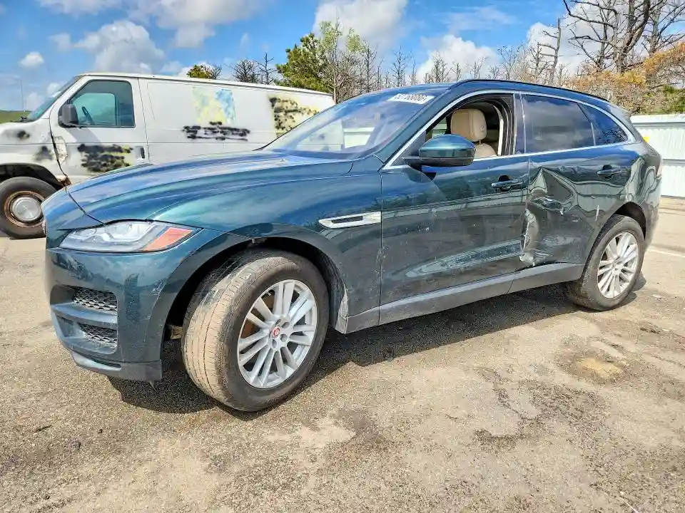 SADCK2FX8JA289264 2018 JAGUAR F-PACE-0