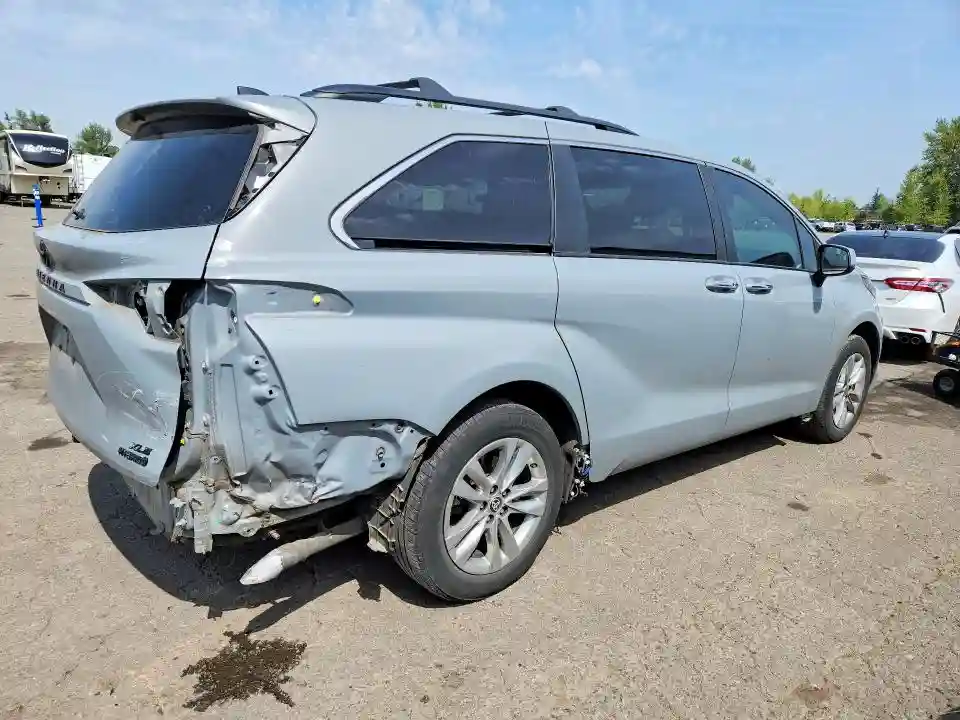 5TDCSKFC5PS085865 2023 TOYOTA SIENNA-2