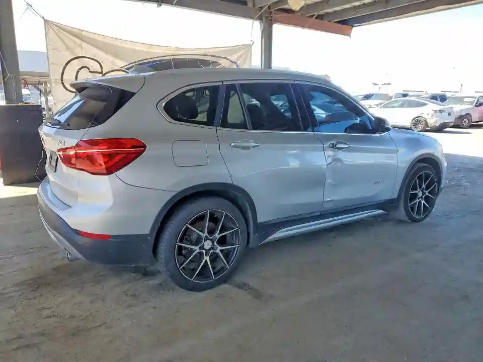 WBXHT3C30G5E56309 2016 BMW X1-2