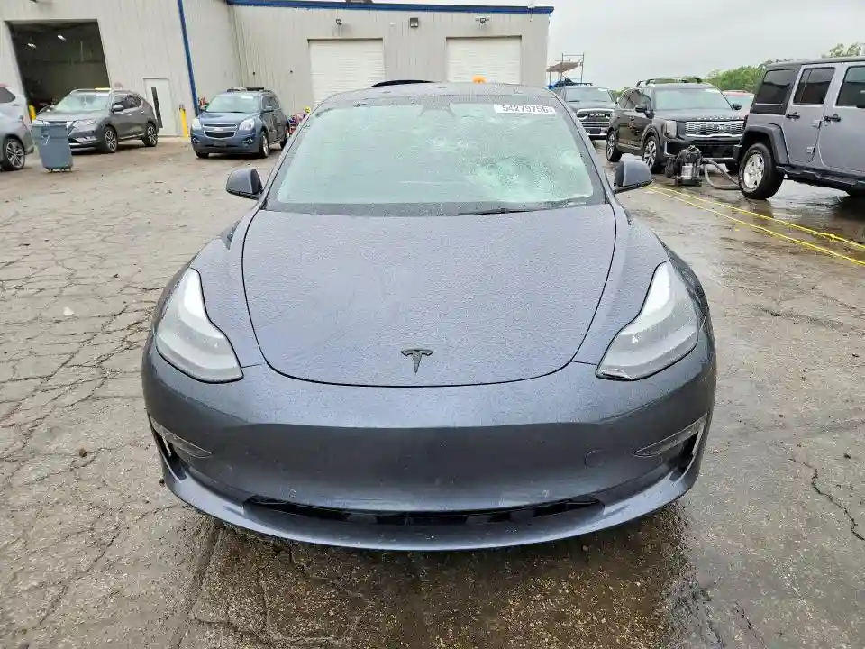 5YJ3E1EB5NF123767 2022 TESLA MODEL 3-4