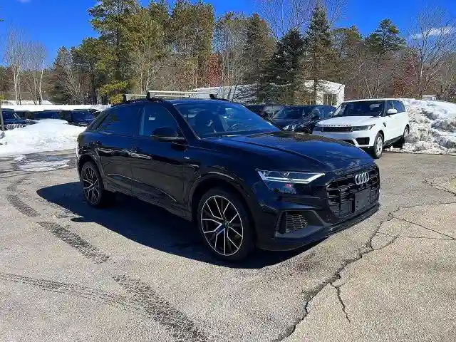 WA1EVAF19KD011890 2019 AUDI Q8-0