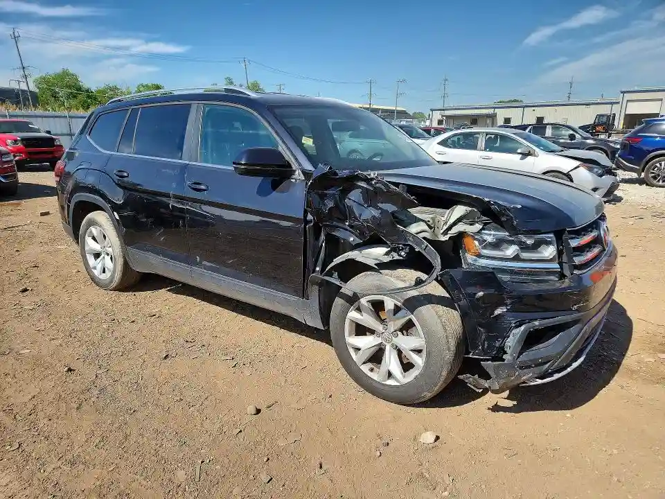 1V2KR2CA8JC505832 2018 VOLKSWAGEN ATLAS-3