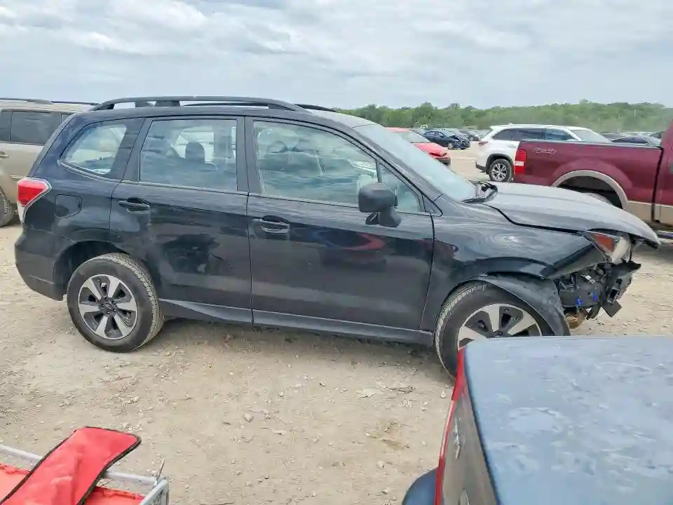 JF2SJABC2HH576061 2017 SUBARU FORESTER-3