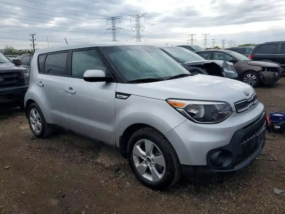 KNDJN2A27K7687960 2019 KIA SOUL BASE-3