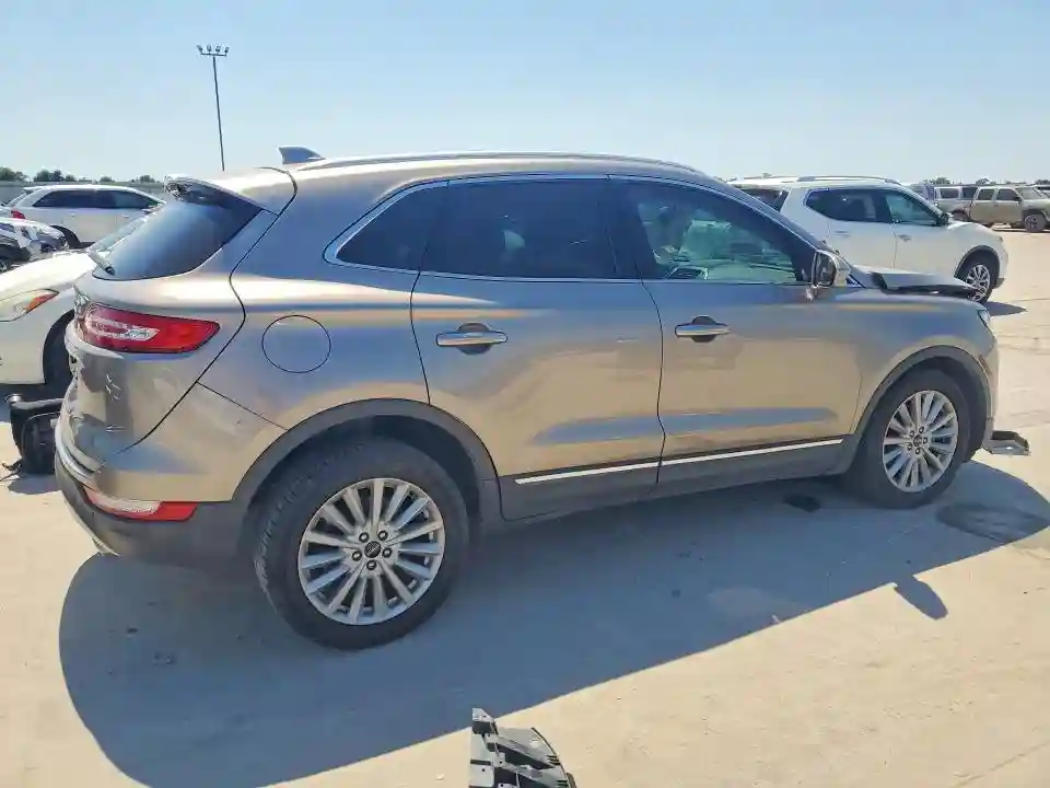 5LMCJ1C99KUL39029 2019 LINCOLN MKZ-2