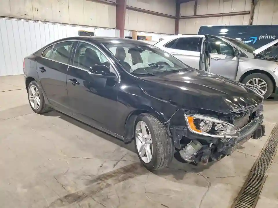 YV1612TCXF1314566 2015 VOLVO S60-3