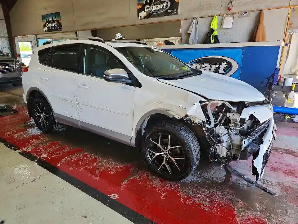 2T3JFREV9JW812583 2018 TOYOTA RAV4-3