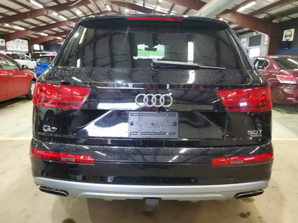 WA1LAAF72JD027905 2018 AUDI Q7-5