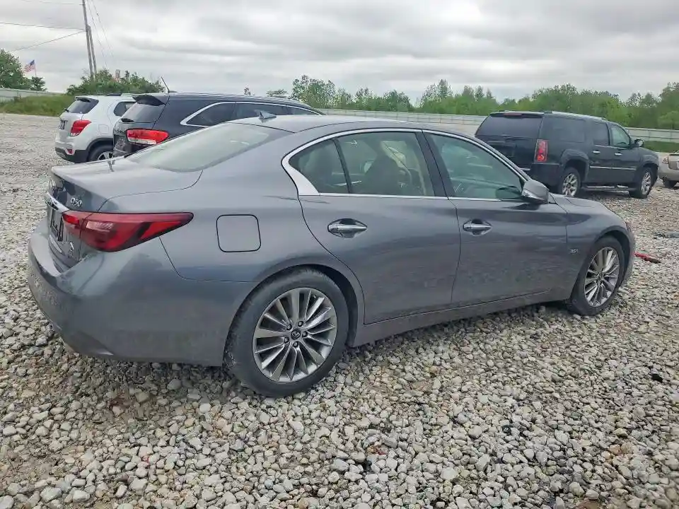 JN1EV7AR4JM433914 2018 INFINITI Q50-2