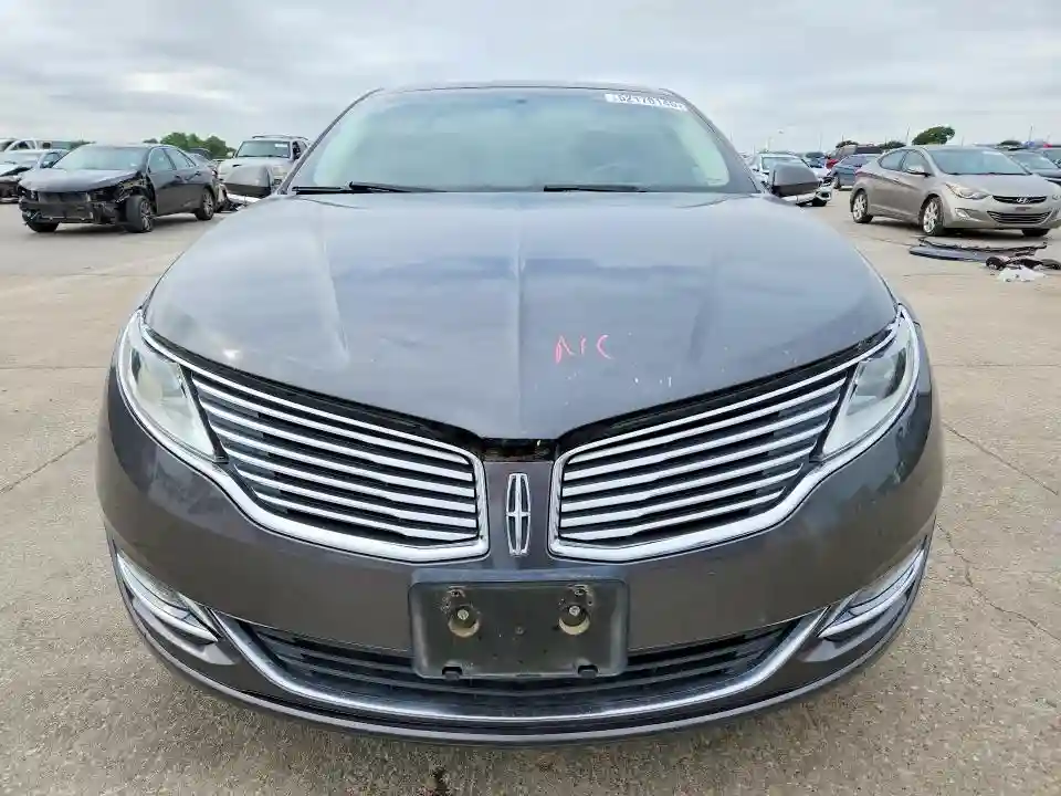 3LN6L2G97FR606708 2015 LINCOLN MKZ-4