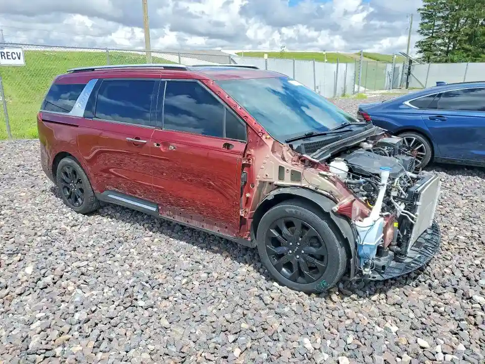 KNDNE5H33N6070860 2022 KIA CARNIVAL S-3