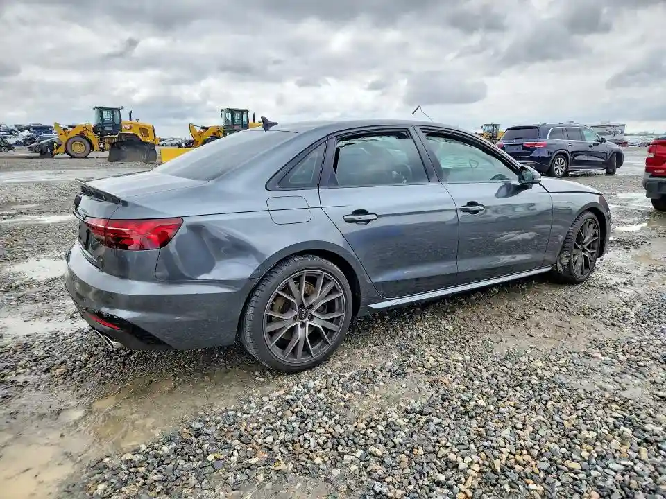 WAUB4BF46MA068142 2021 AUDI S4/RS4-2