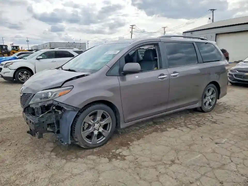 5TDXZ3DC3HS834086 2017 TOYOTA SIENNA-0