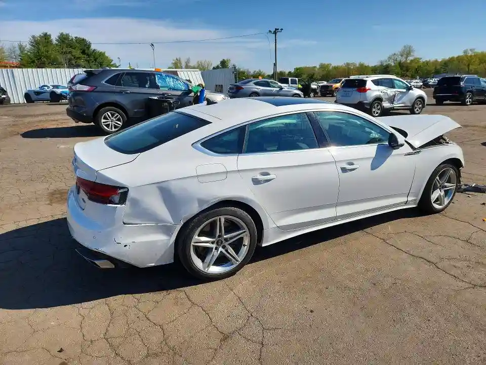 WAUFACF58NA018191 2022 AUDI A5-2