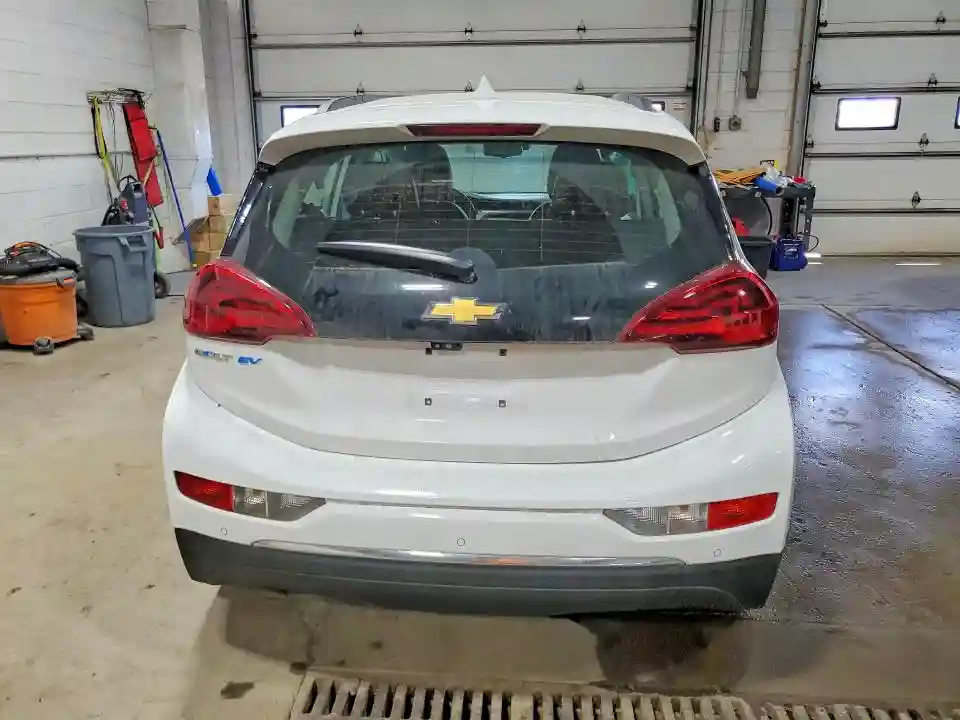 1G1FX6S0XJ4136824 2018 CHEVROLET BOLT-5