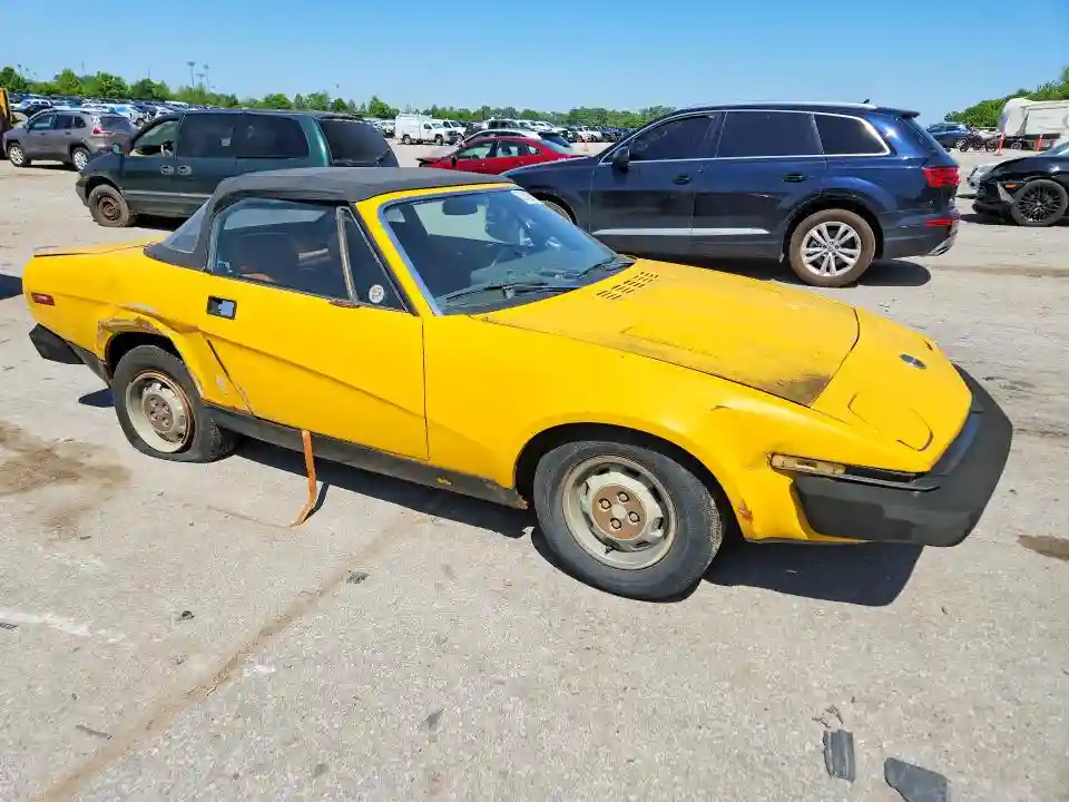 TPVDJ8AT202367 1980 TRIUMPH CAR TR 7-3