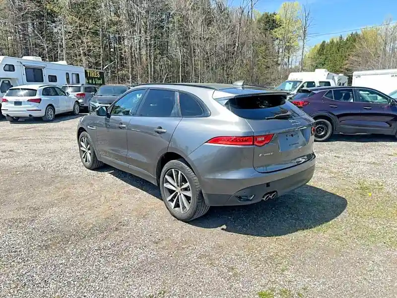 SADCK2FN4KA352120 2019 JAGUAR F-PACE-2
