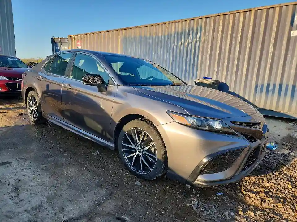 4T1G11AK6MU410510 2021 TOYOTA CAMRY-3
