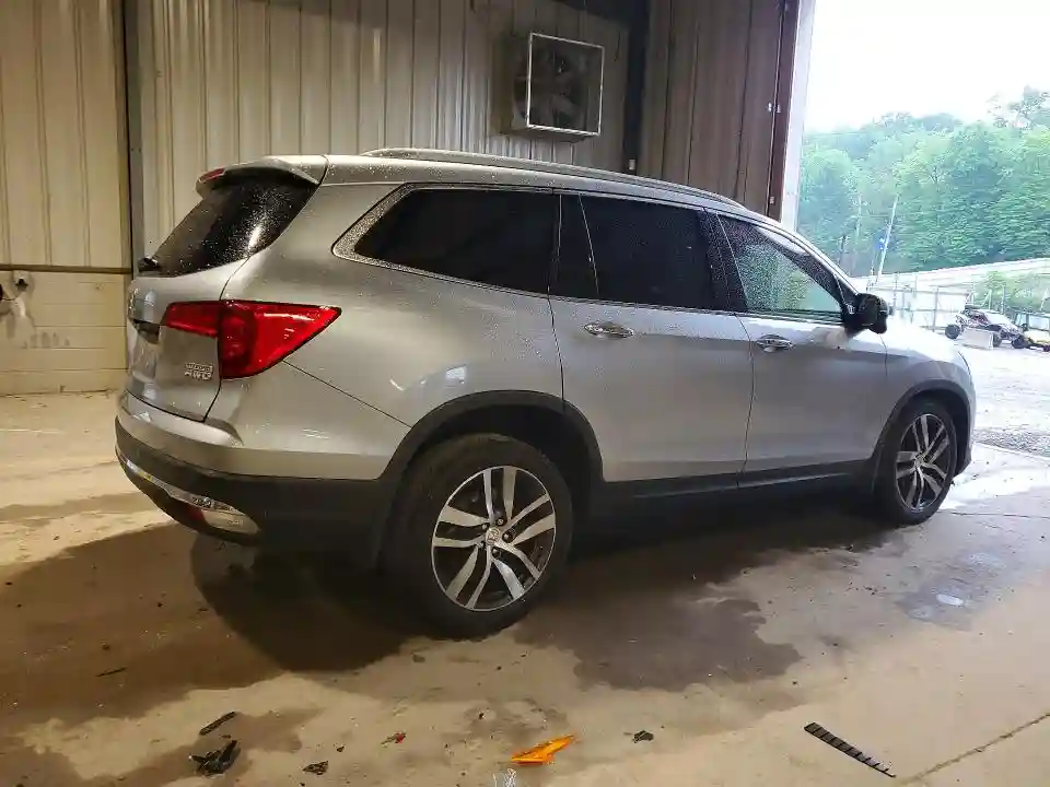 5FNYF6H90JB037088 2018 HONDA PILOT-2