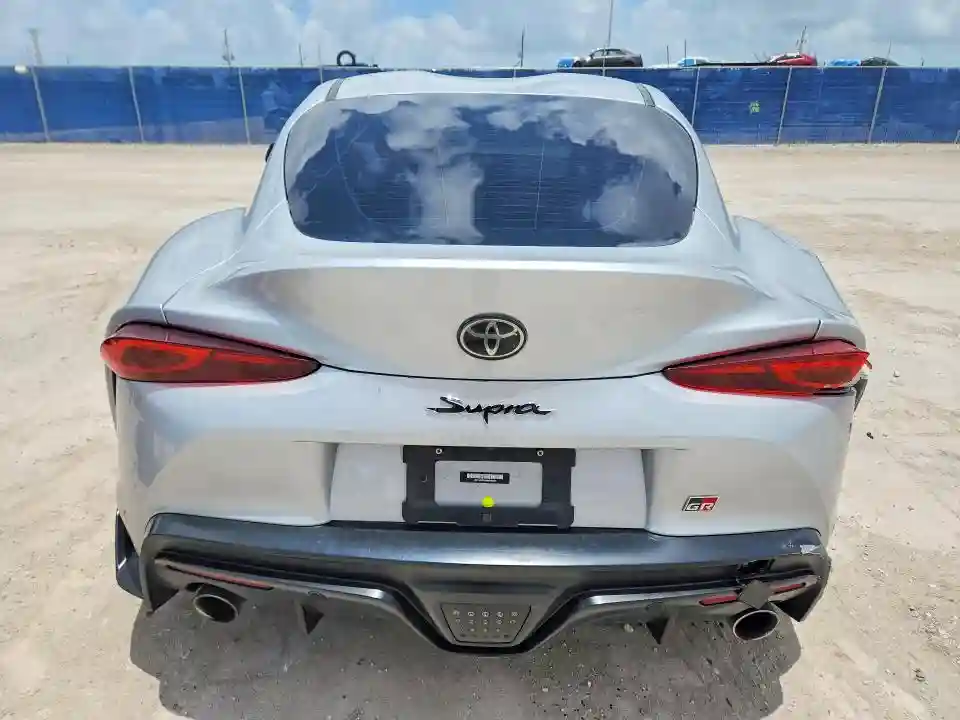 WZ1DB2C09NW049433 2022 TOYOTA GR SUPRA 2-5