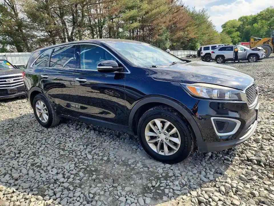 5XYPG4A38JG429361 2018 KIA SORENTO-3