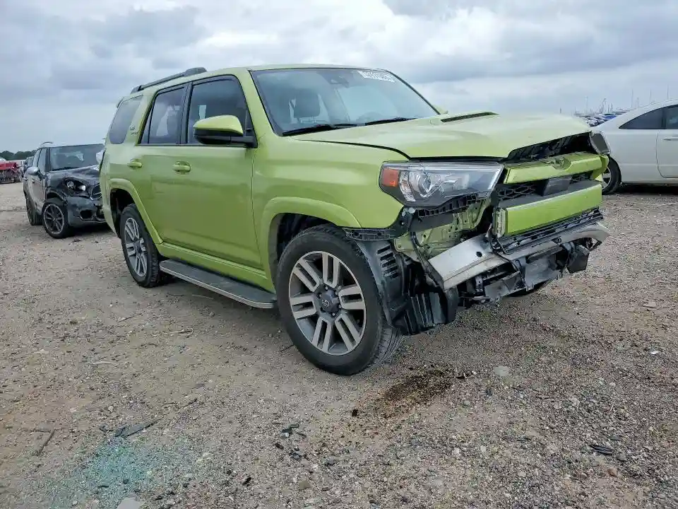 JTEAU5JR2P5288325 2023 TOYOTA 4RUNNER-3