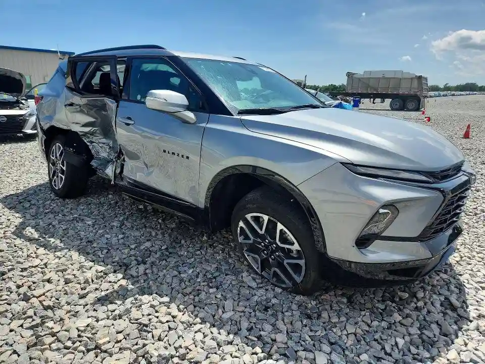 3GNKBERS6SS239608 2025 CHEVROLET BLAZER-3