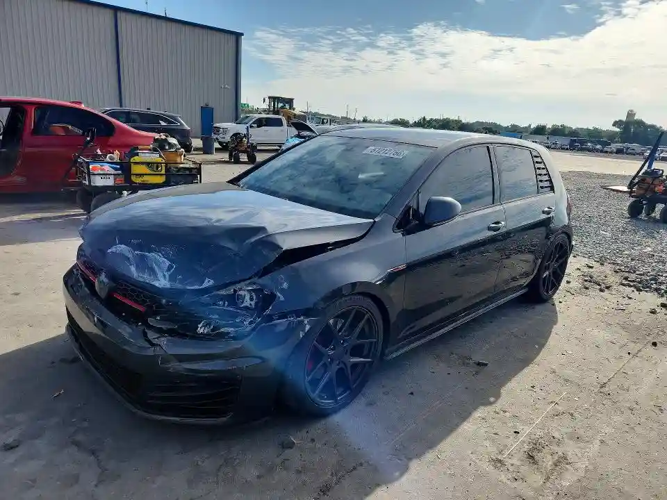 3VW4T7AU3FM009877 2015 VOLKSWAGEN GTI-0