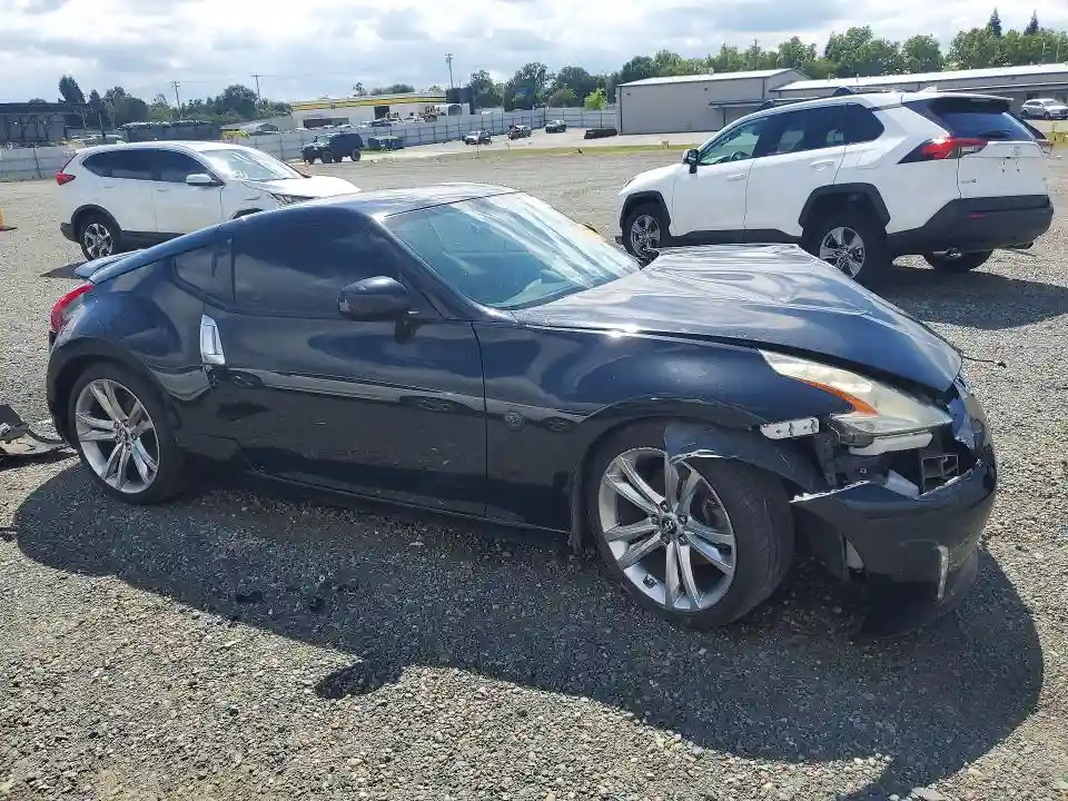 JN1AZ4EH6HM953402 2017 NISSAN 370Z-3