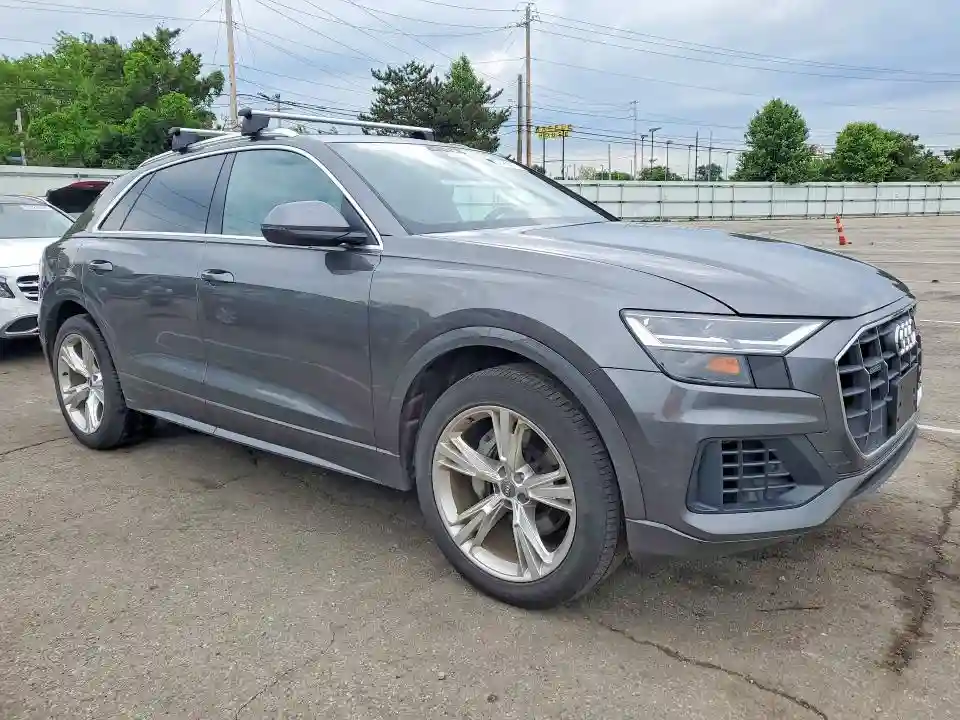 WA1AVAF17KD038696 2019 AUDI Q8-3
