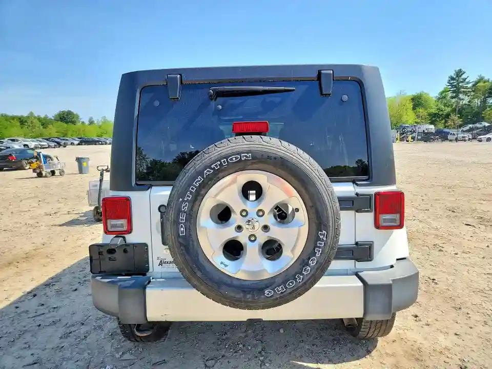 1C4BJWEG0FL685882 2015 JEEP WRANGLER-5