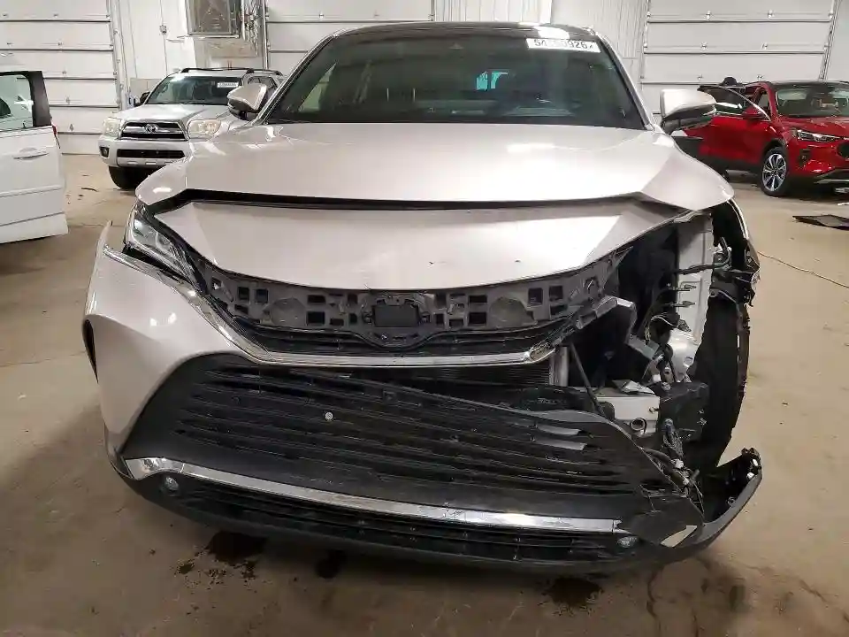 JTEAAAAH6NJ109569 2022 TOYOTA VENZA-4