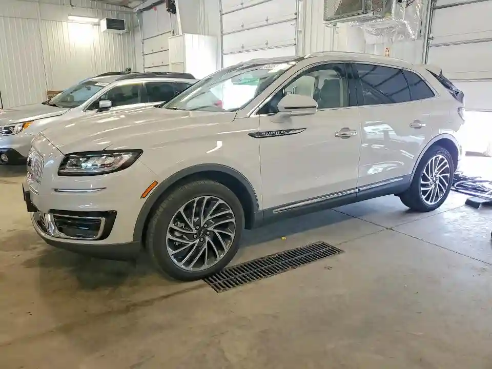 2LMPJ8LP5KBL61115 2019 LINCOLN NAUTILUS-0