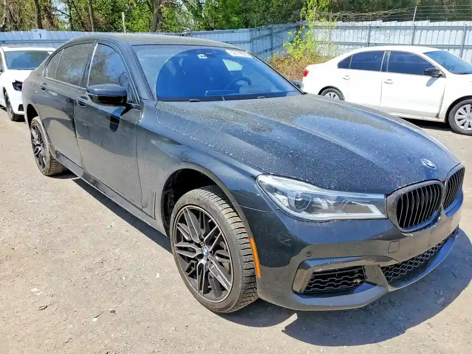 WBA7F2C55JB238736 2018 BMW 7 SERIES-3