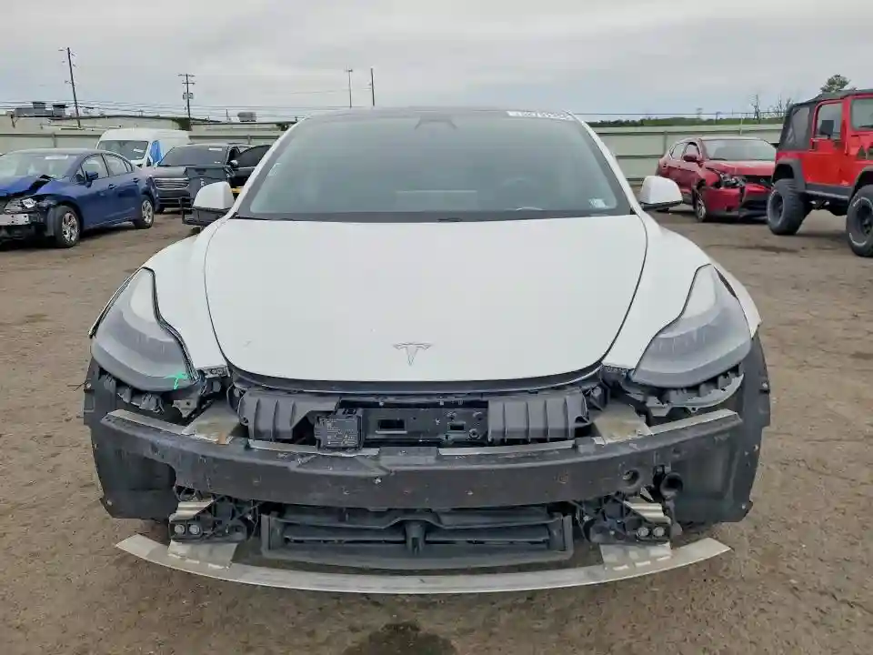 5YJ3E1EA3MF923473 2021 TESLA MODEL 3-4