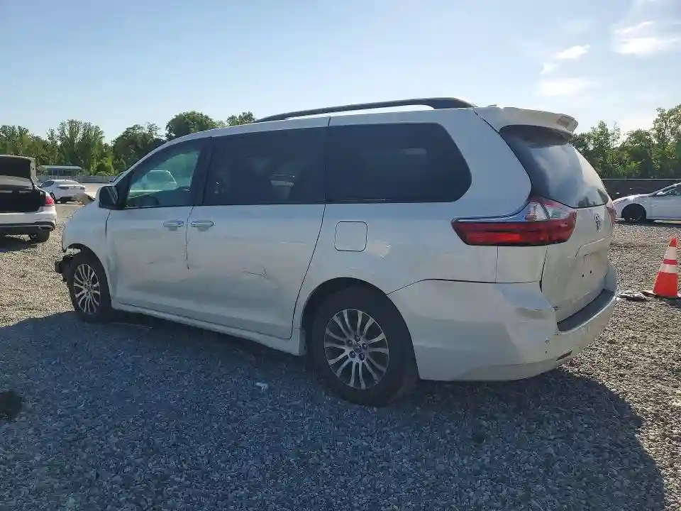 5TDYZ3DC1JS924220 2018 TOYOTA SIENNA-1