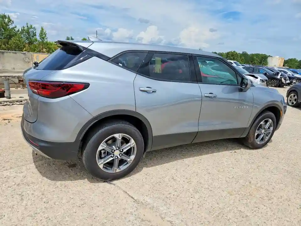 3GNKBHR42SS208813 2025 CHEVROLET BLAZER-2