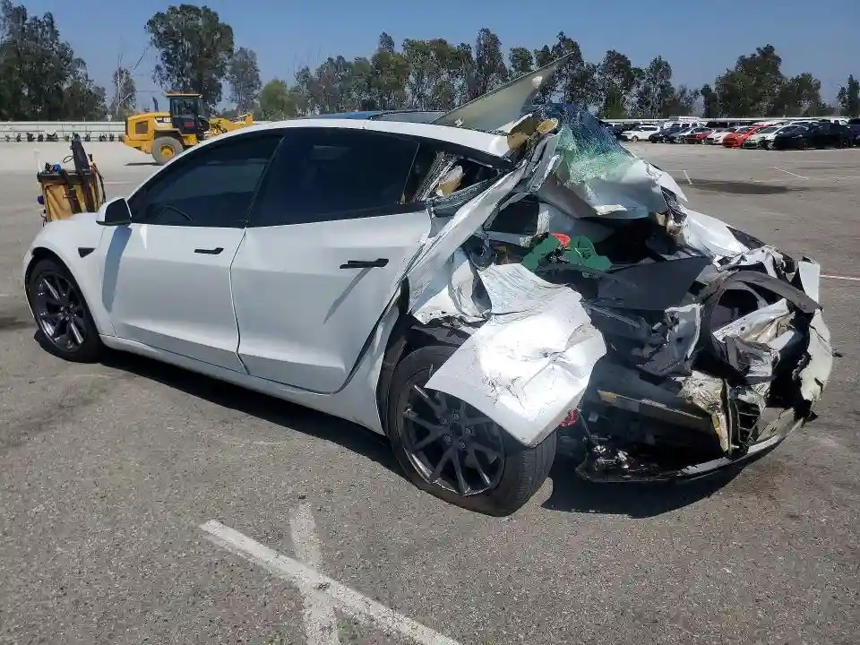5YJ3E1EA0PF665515 2023 TESLA MODEL 3-1