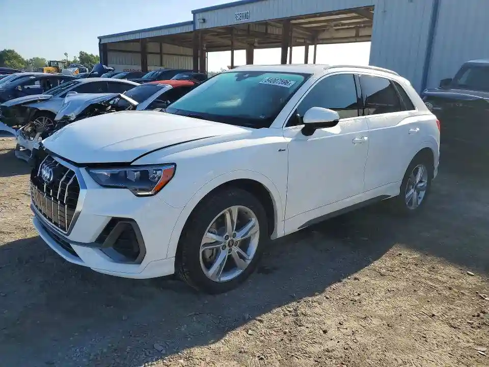 WA1DECF38M1056204 2021 AUDI Q3-0