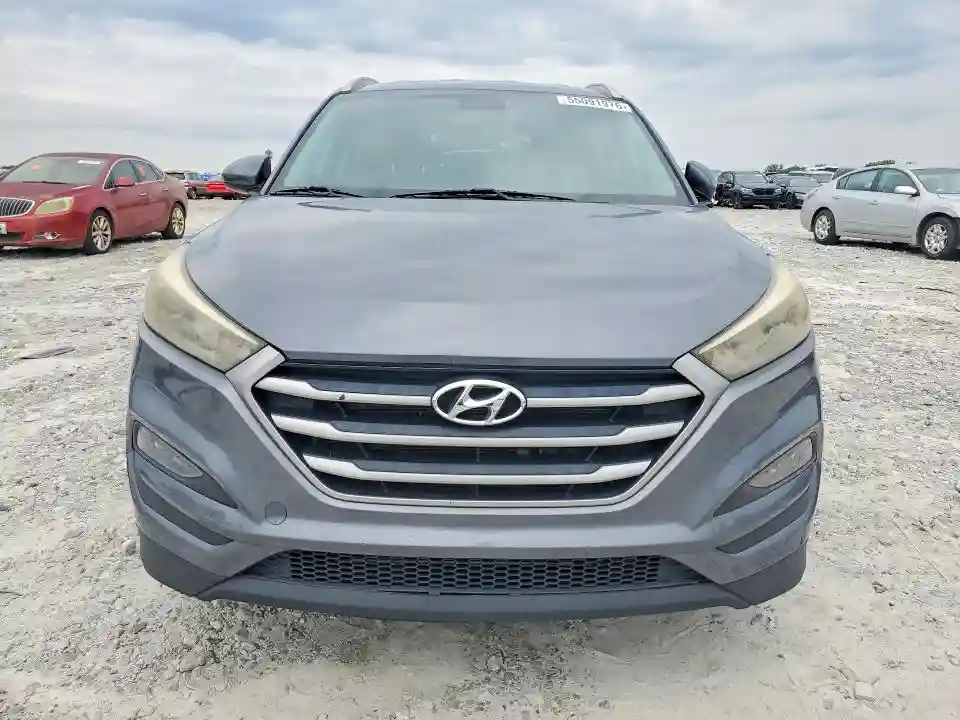 KM8J33A43HU330133 2017 HYUNDAI TUCSON-4