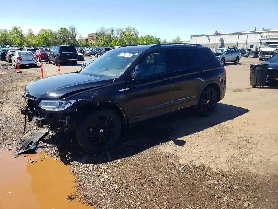 3VV8B7AX9NM047471 2022 VOLKSWAGEN TIGUAN-0