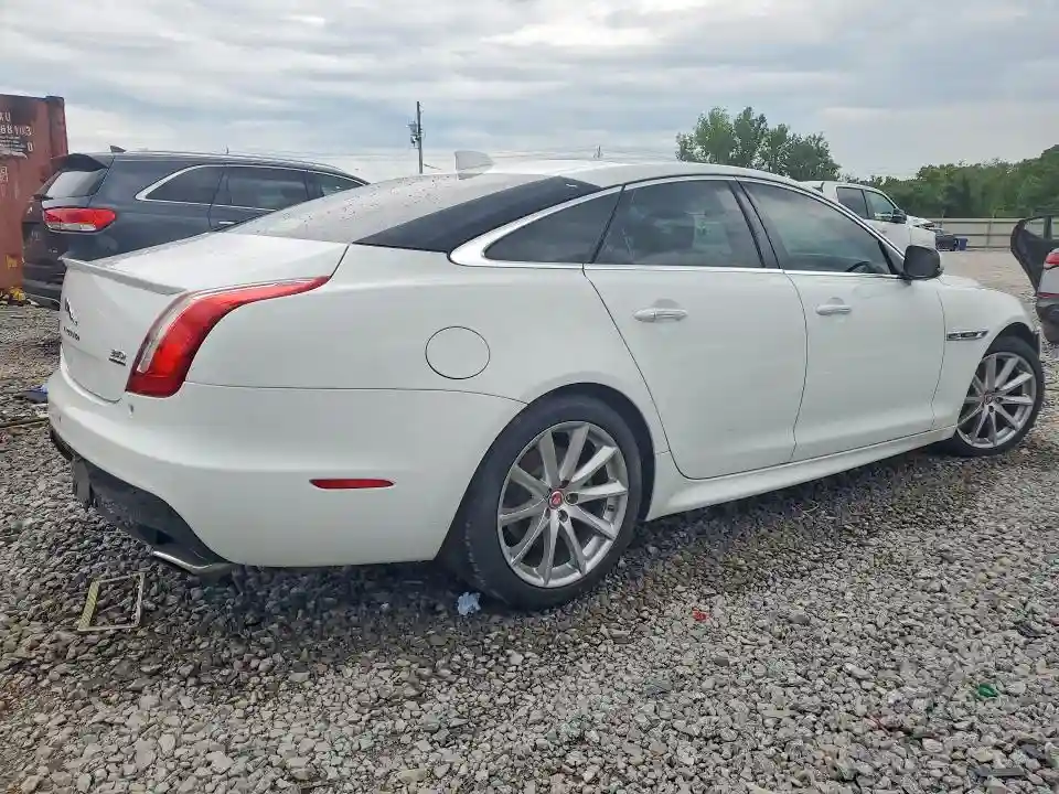SAJWJ1CD5G8V92276 2016 JAGUAR XJ-2