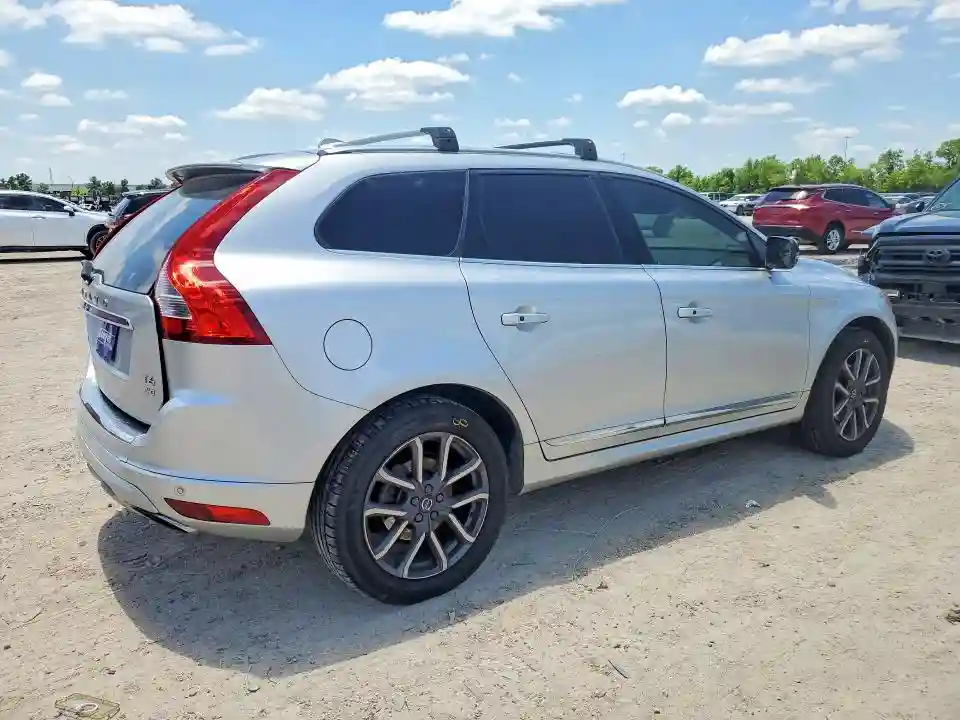 YV449MRRXH2202793 2017 VOLVO XC60-2