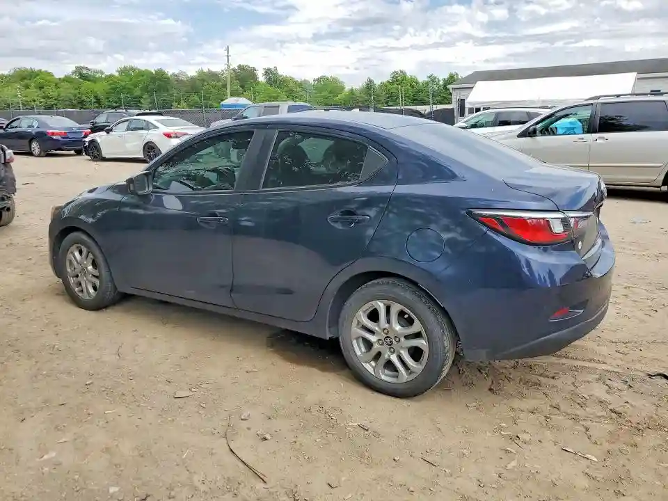 3MYDLBYV0HY151427 2017 TOYOTA YARIS-1