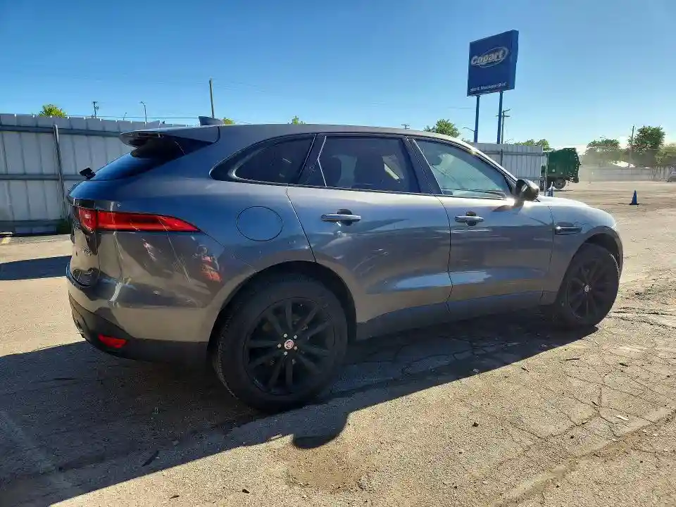 SADCK2BV7HA898246 2017 JAGUAR F-PACE-2