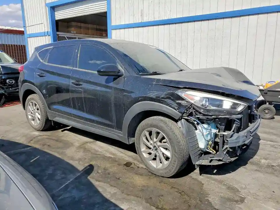 KM8J2CA44JU780883 2018 HYUNDAI TUCSON-3