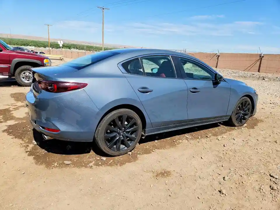 3MZBPBCM8RM402483 2024 MAZDA 3-2