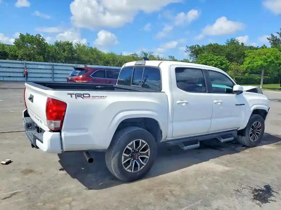 5TFAX5GN2JX127940 2018 TOYOTA TACOMA-2